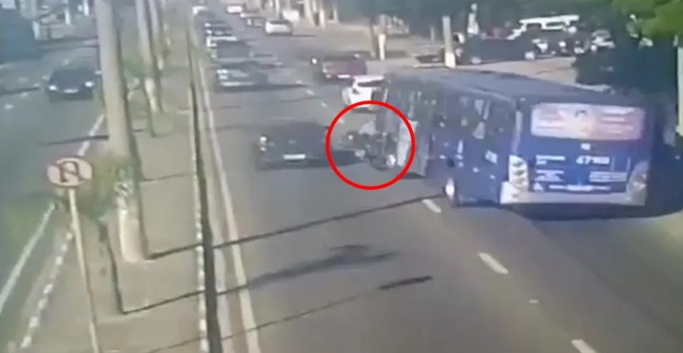 Absolvido motorista de ônibus acusado de tentativa de homicídio contra motociclista