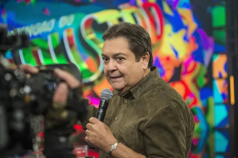 Faustão passa por transplante de rim em São Paulo 