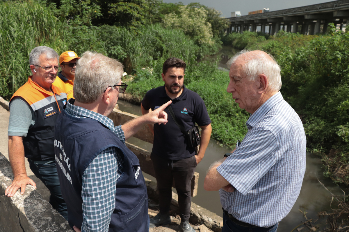 Suzano indica ao DAEE trechos de rios para desassoreamento