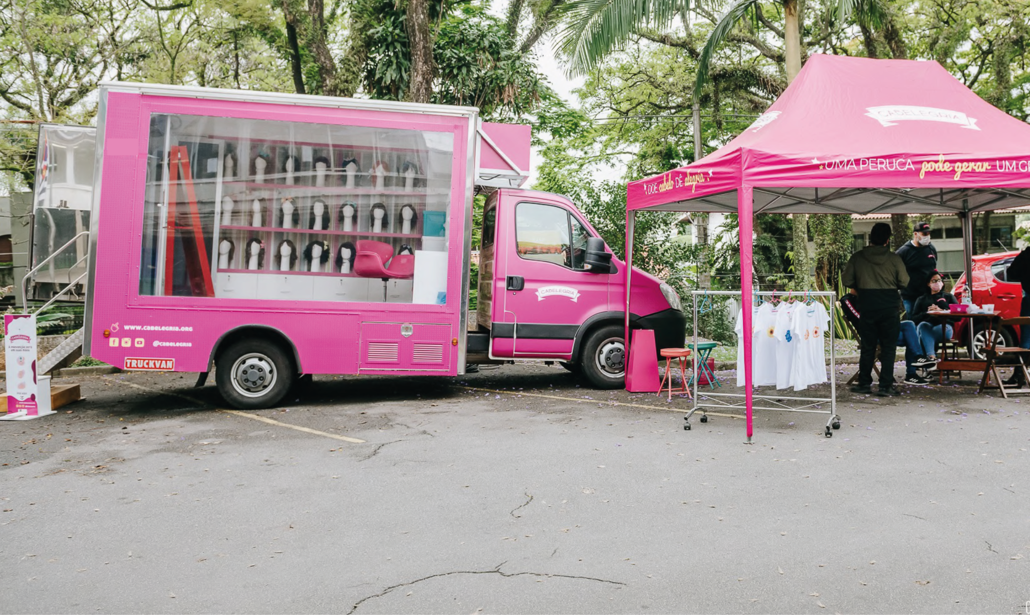 Niterra do Brasil participará de ação solidária de corte de cabelo, doação de perucas e recebimento de pacotes de absorventes