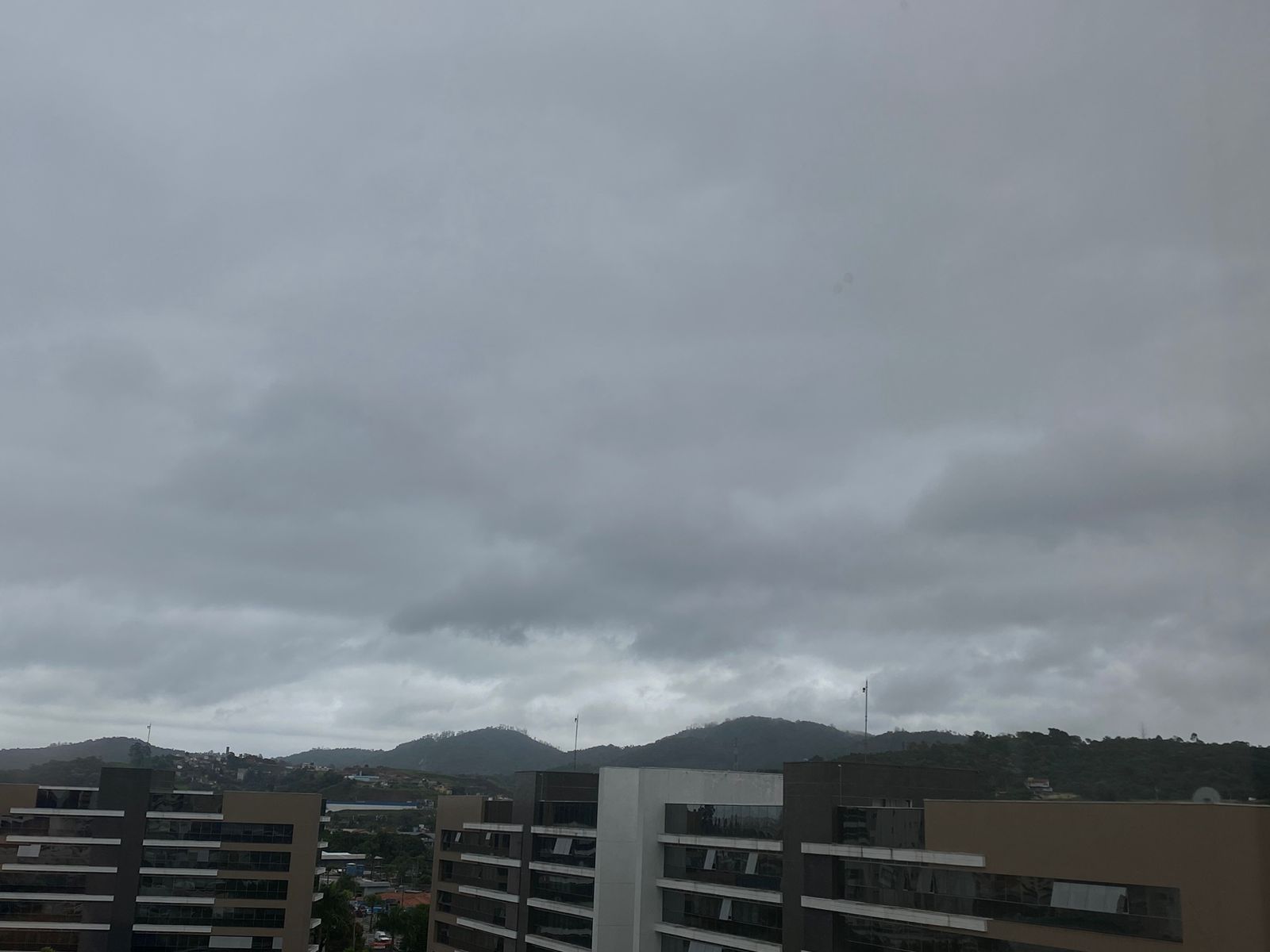 Confira a previsão do tempo para esta quinta-feira (18), em Mogi