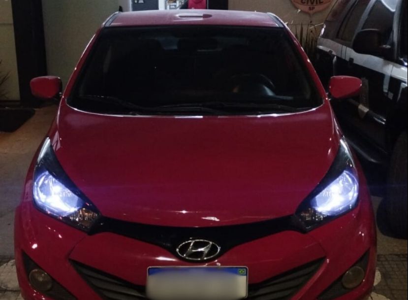 Motorista sofre sequestro relâmpago durante roubo de carro, em Mogi