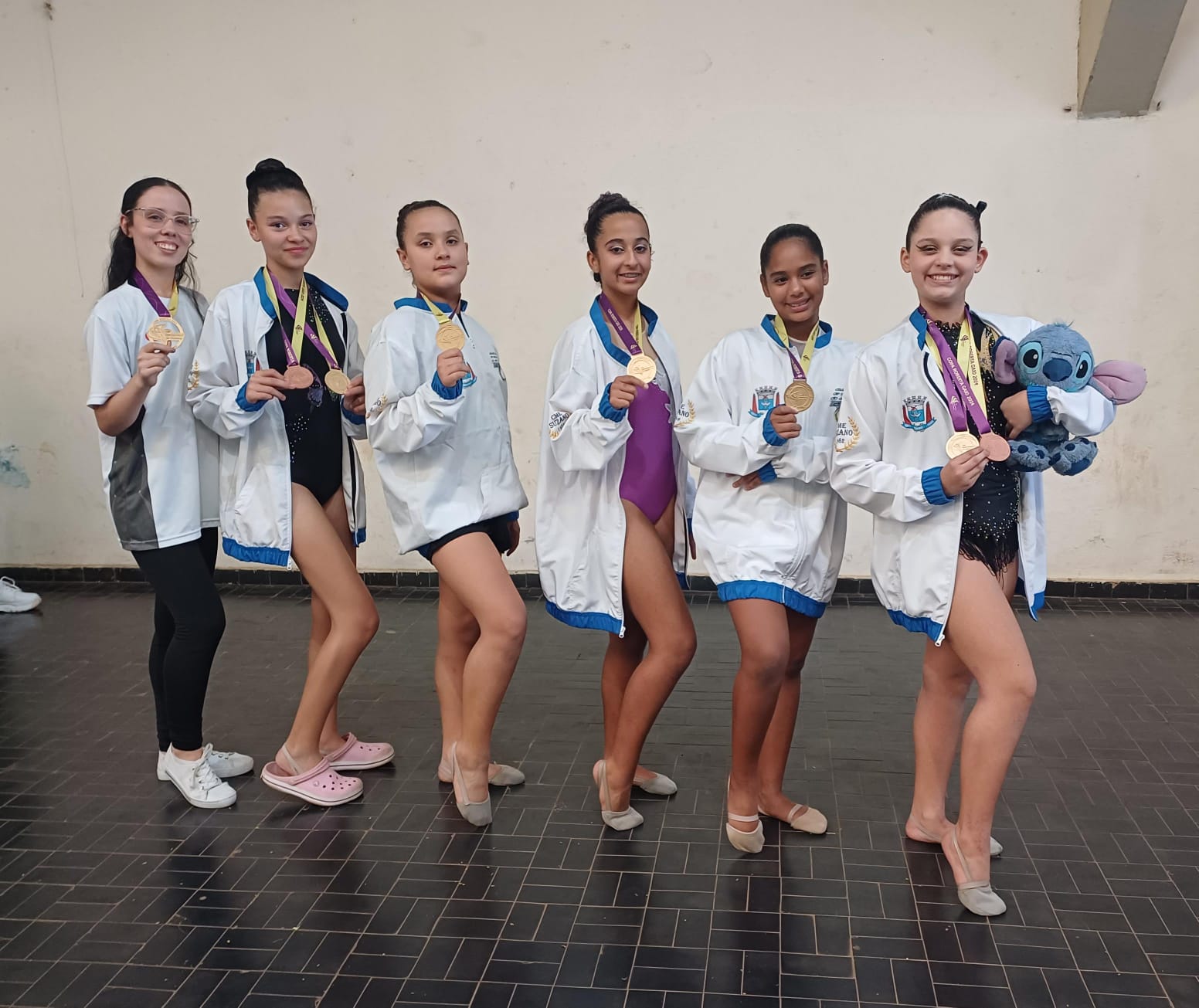 Atletas de Suzano são destaque em torneio de ginástica rítmica em Mogi Guaçu