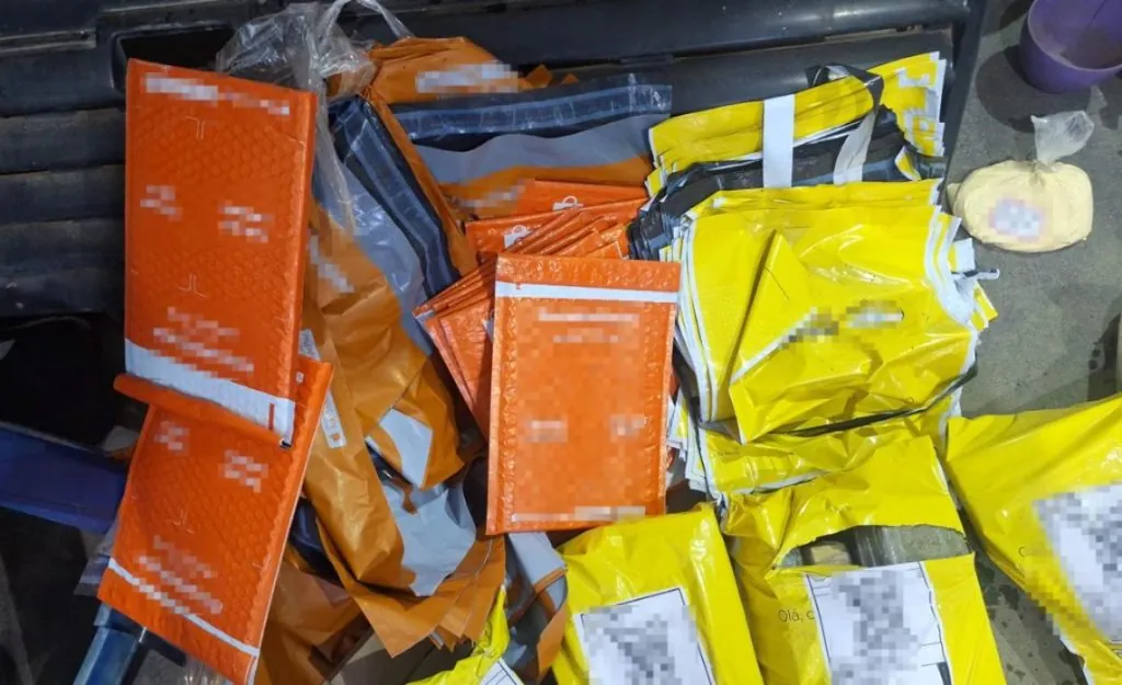 Drogas apreendidas pela polícia estavam em embalagens de e-commerce para burlar a fiscalização | Divulgação: SSP