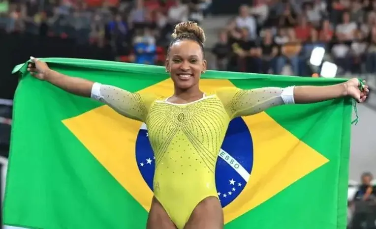 Rebeca Andrade é prata no individual geral na ginástica em Paris