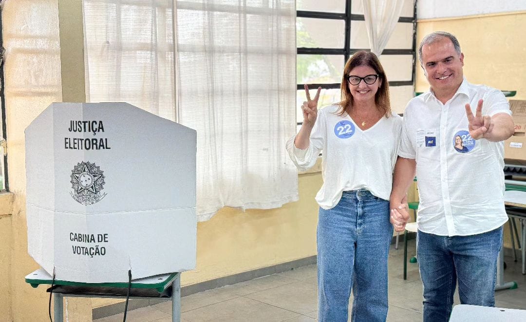 Mara Bertaiolli, do PL, vota e fala em transformação da cidade