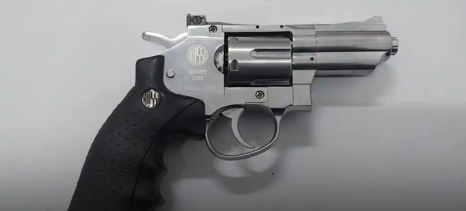 Homem é encontrado morto em avenida de Ferraz de Vasconcelos