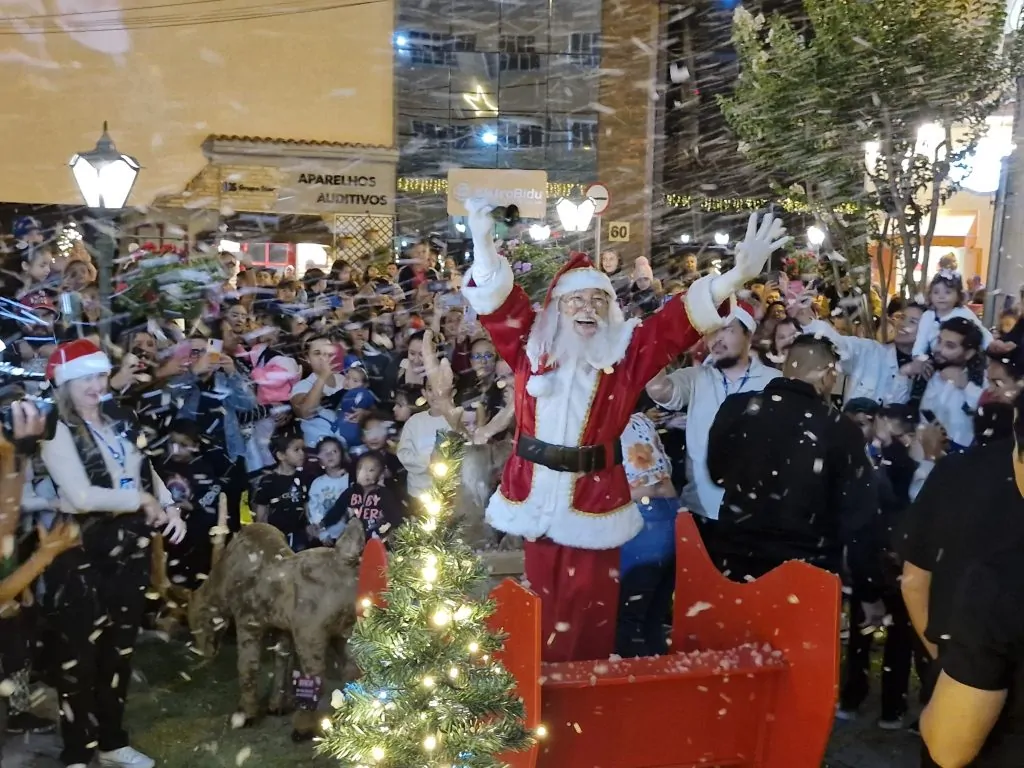 Papai Noel na Vila Helio | Fabio Pereira/O Diário