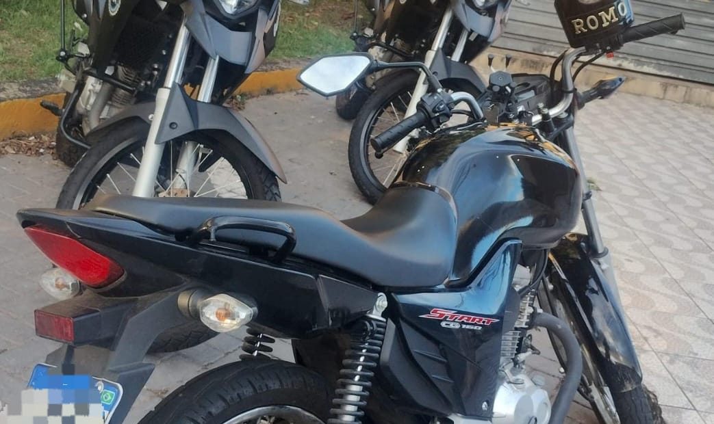GCM de Ferraz prende homem procurado pela Justiça que conduzia moto roubada