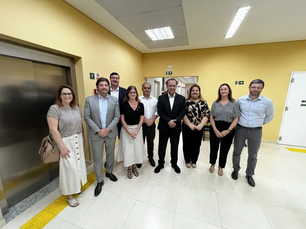 Secretário estadual de Saúde, Eleuses Paiva, visita a Maternidade Municipal de Mogi das Cruzes | Vitor Gianluca.