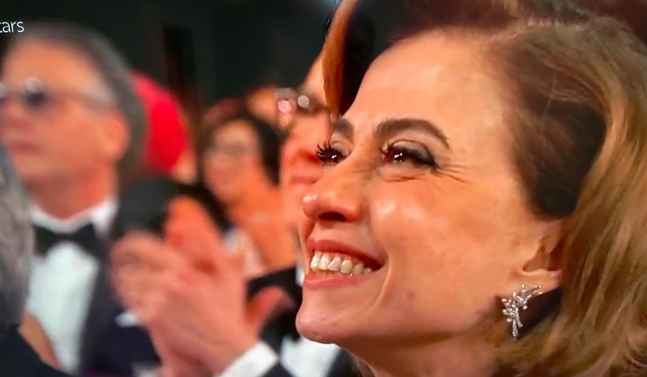 Ainda Estou Aqui faz história, mas Fernanda Torres perde Oscar de melhor atriz