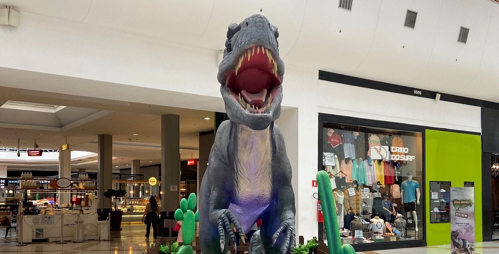Dinossauros gigantes invadem o Mogi Shopping em 'Exposição Mundo Jurássico'