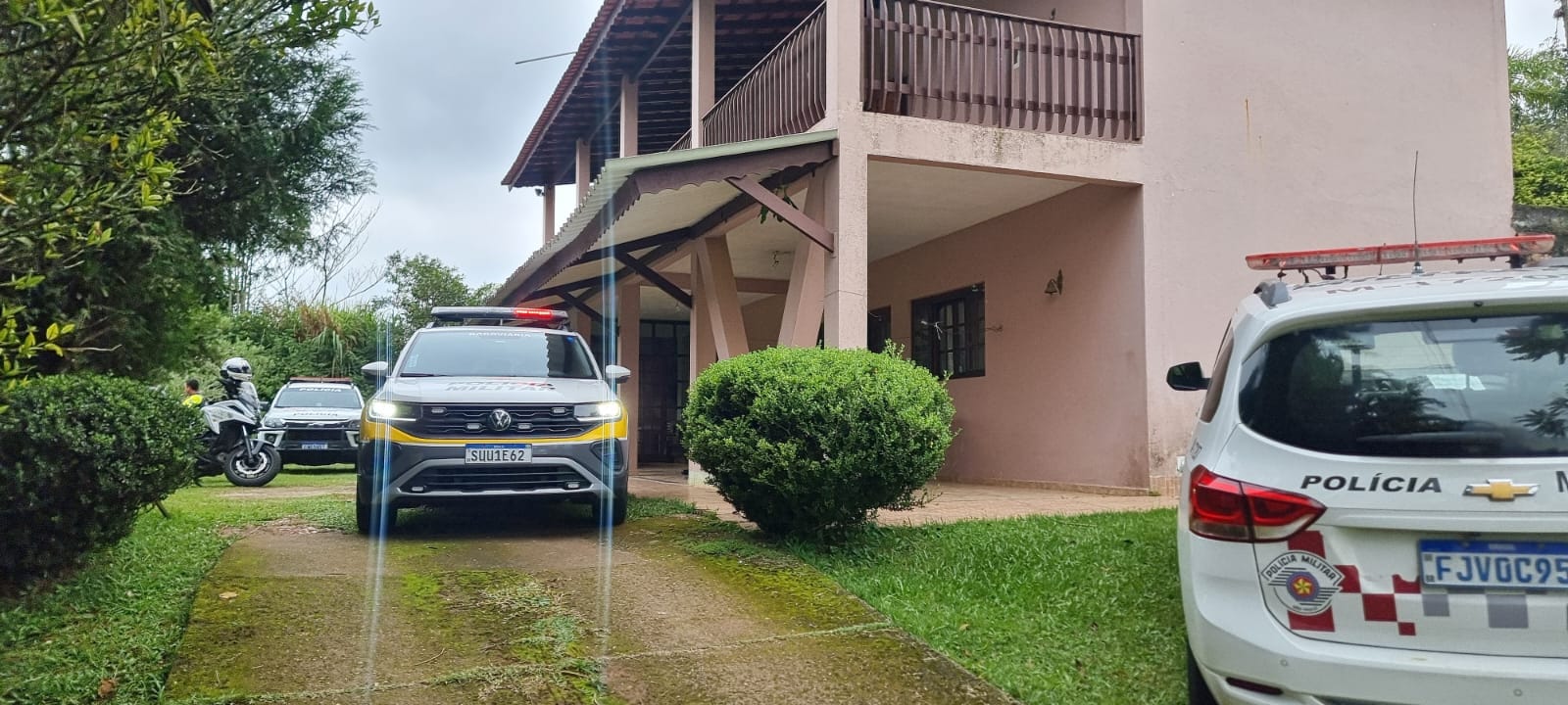 Polícia Rodoviária liberta vítima de sequestro e prende suspeito na Mogi-Bertioga