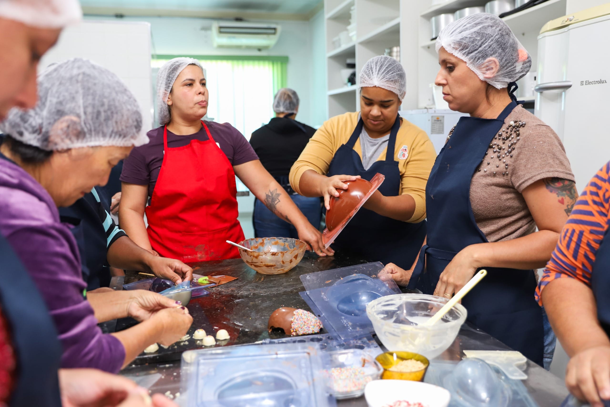 Ferraz promove workshop de ovos de Páscoa e incentiva novos empreendedores 