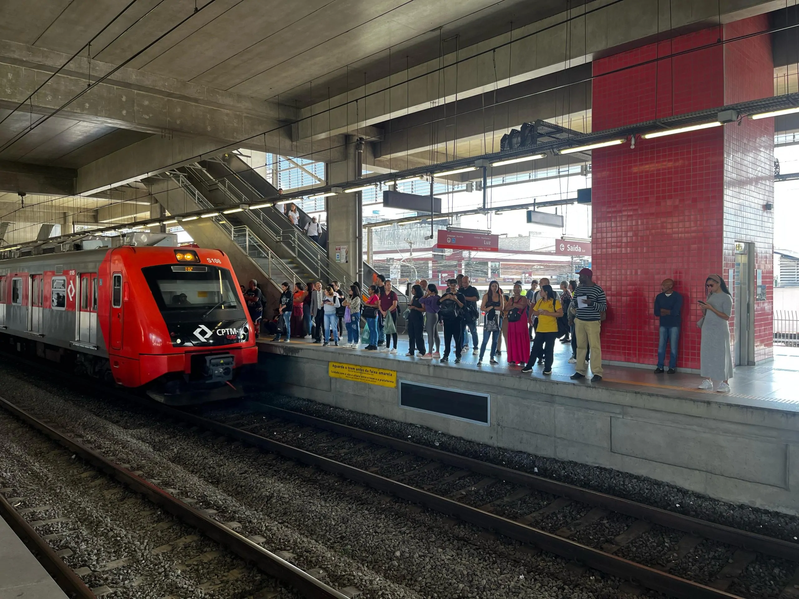 CPTM anuncia fim de 'loop' entre Suzano e Estudantes e circulação é normalizada