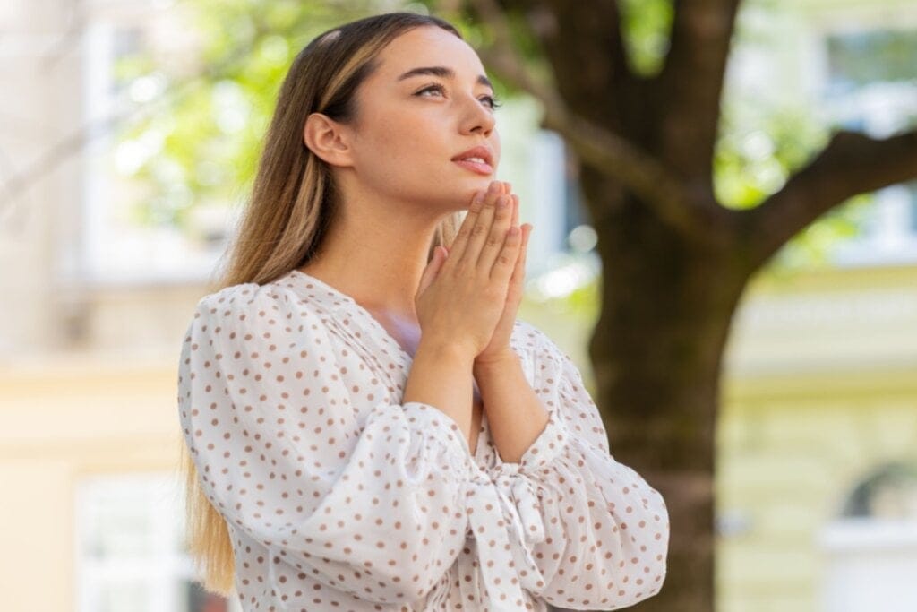 5 orações de agradecimento e proteção pelas mães