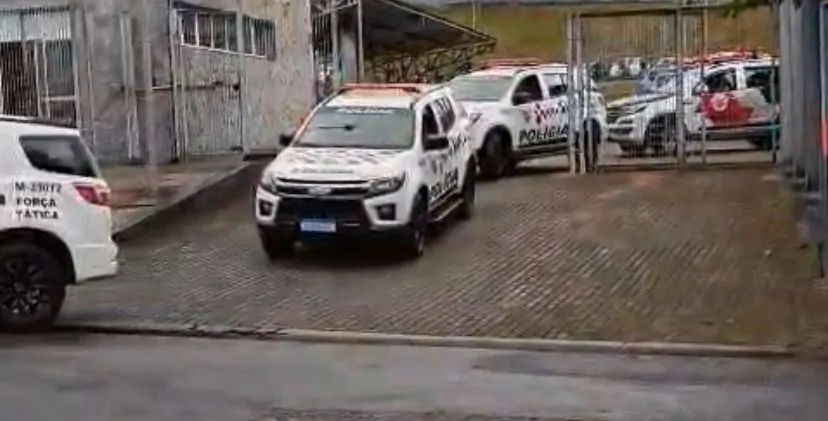 Mais de 1,4 mil porções de drogas são apreendidas em operação da PM em Itaquá