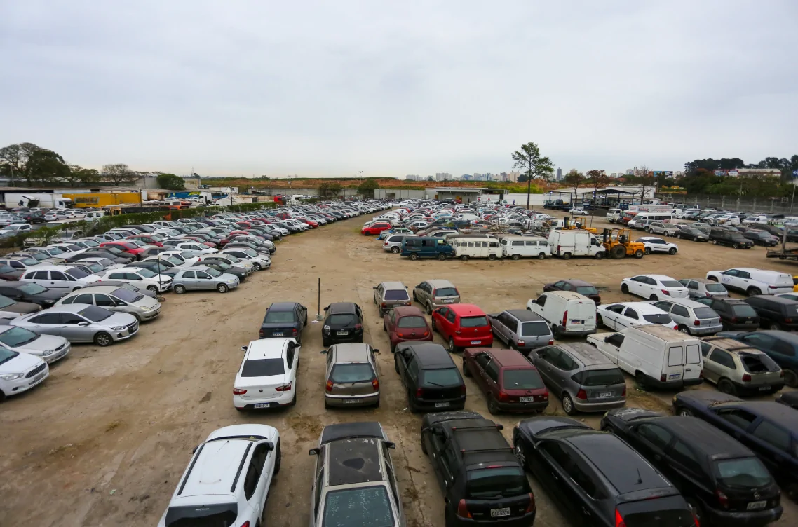 Governo de São Paulo inicia audiências sobre privatização de pátios de veículos