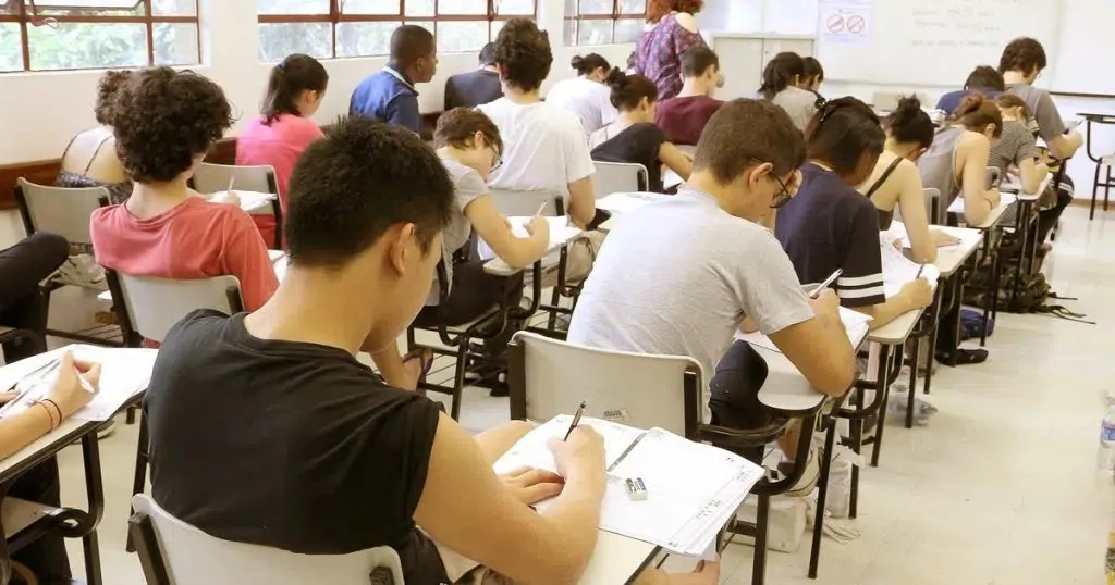 Ferraz de Vasconcelos realiza vestibular para bolsas de estudo para ensino superior; saiba mais