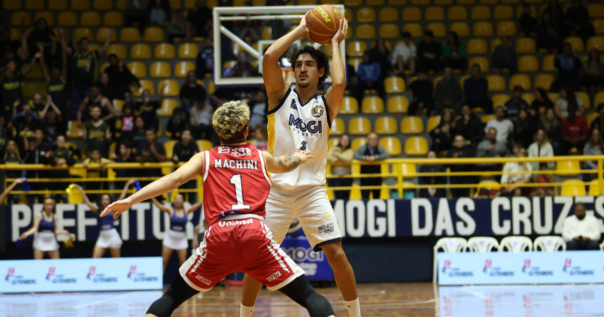 Em casa, Mogi Basquete perde jogo contra o líder Franca