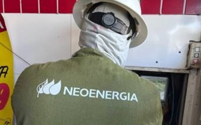 'Gato' de energia em açougue desviou volume suficiente para abastecer 1,2 mil casas, diz concessionária