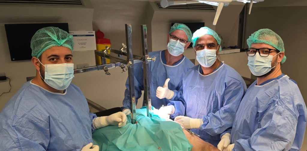 Curso foi sobre a técnica da via de  Acesso Anterior | Divulgação