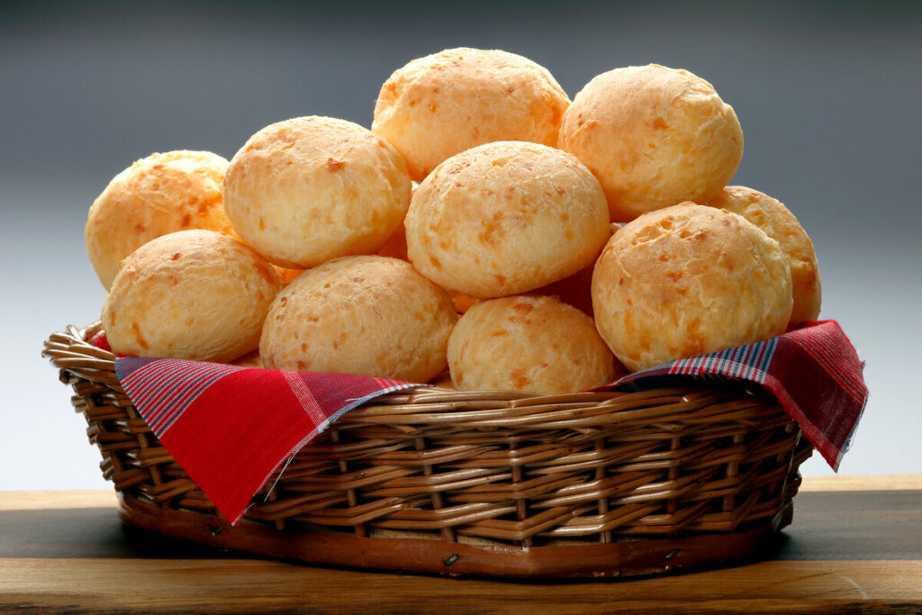 5 receitas de pães práticos para fazer em casa