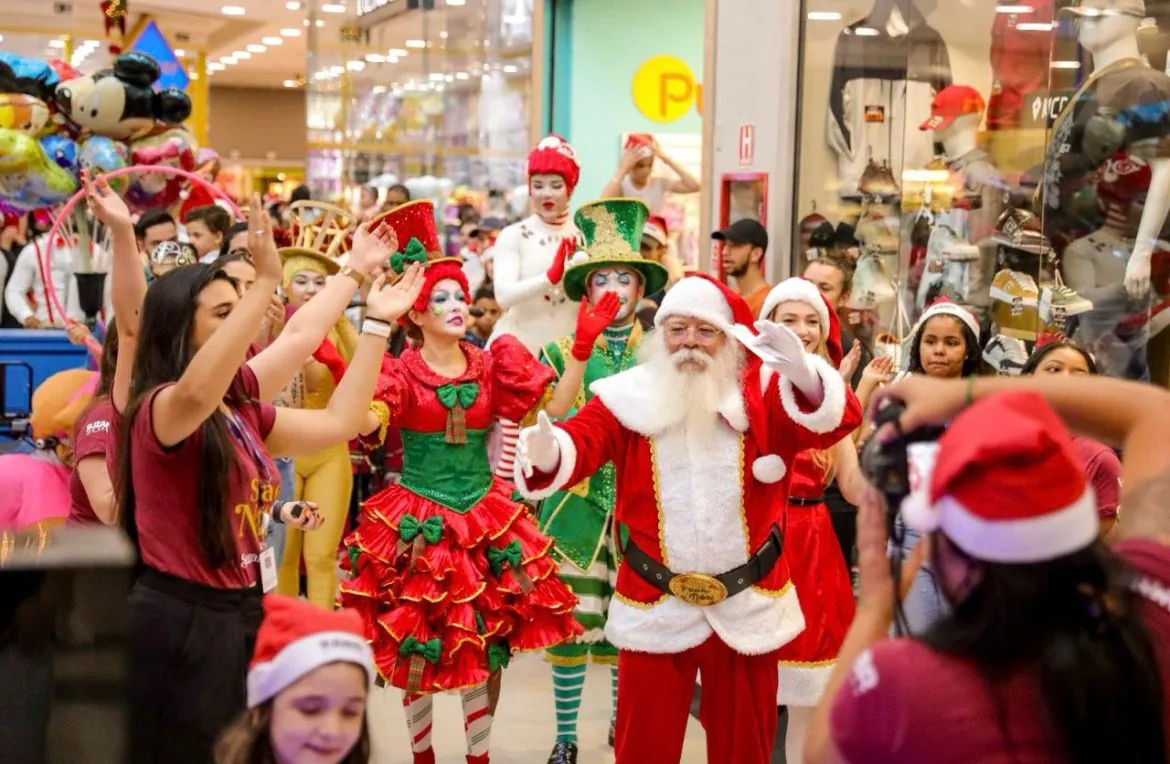 Programação natalina em Suzano começa com Papai Noel, teatro e coral neste domingo (9)