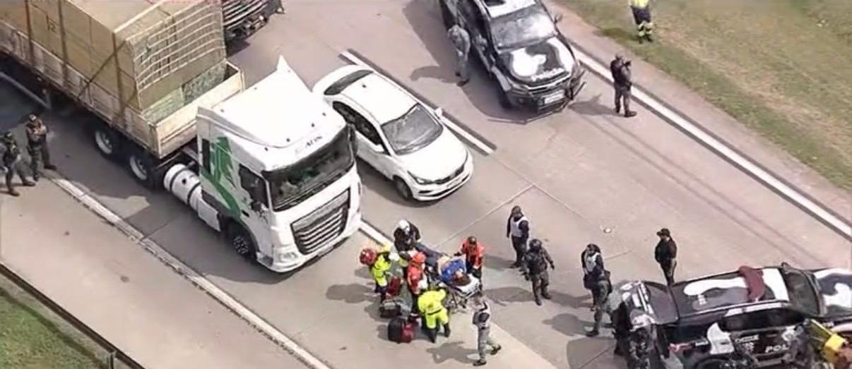 Carreta com suspeita de explosivos interdita Rodoanel