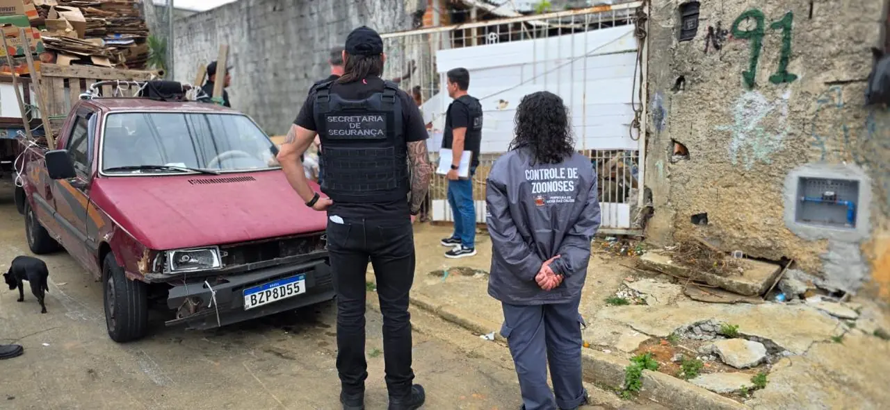 Dia D contra a Dengue vistoria 169 imóveis e autua 5 depósitos de sucatas