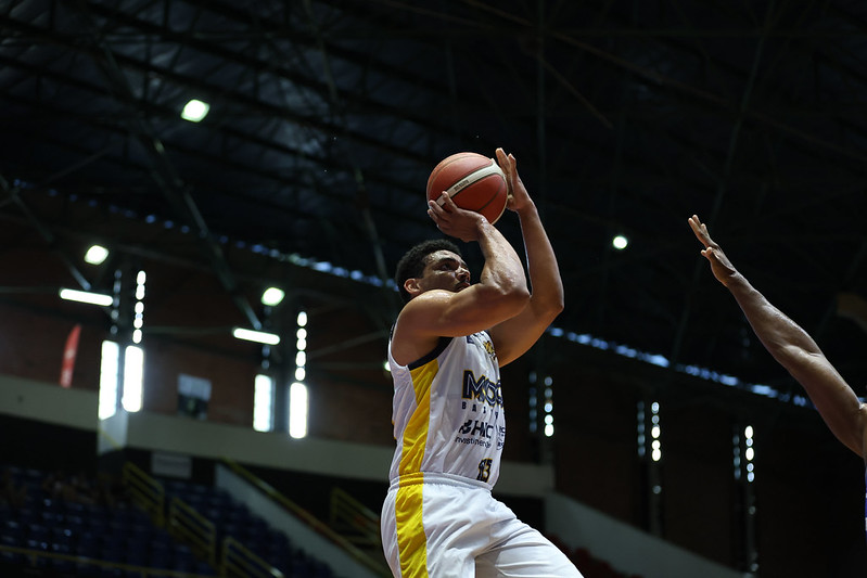 Mogi Basquete vence o Minas e inicia segundo turno do NBB CAIXA com triunfo no Hugão 