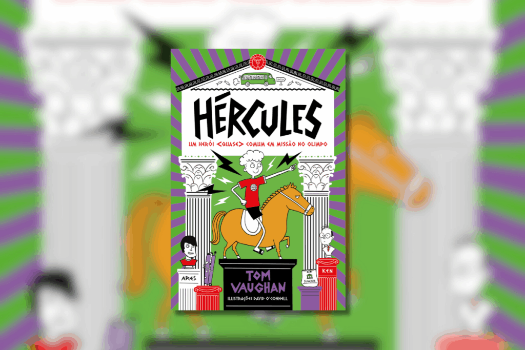 Capa de livro com estilo de ilustração de quadrinhos. Um menino de cabelos brancos e camiseta vermelha está montado em um cavalo de madeira laranja, apontando para frente. Ele está posicionado entre duas colunas gregas brancas. O fundo tem um padrão de raios roxos e verdes. O título "HÉRCULES" aparece em letras pretas angulares no topo.