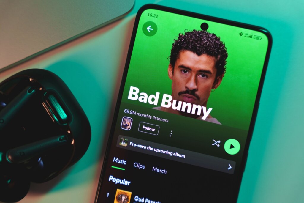 Bad Bunny: 5 curiosidades sobre o cantor latino que fez história no Super Bowl
