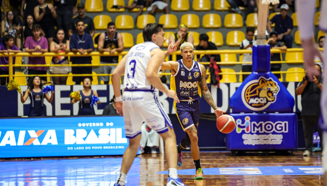 Jogo entre Mogi Basquete e Cruzeiro será retomado nesta segunda-feira no Hugão