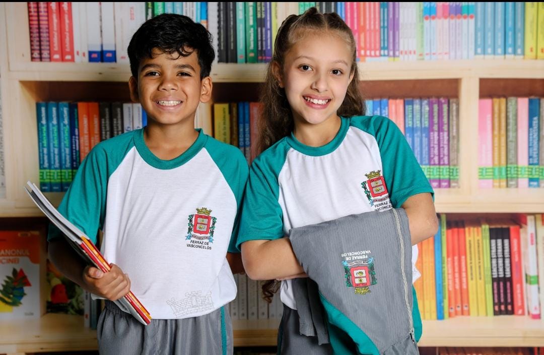 Prefeitura inicia entrega dos uniformes escolares em Ferraz de Vasconcelos