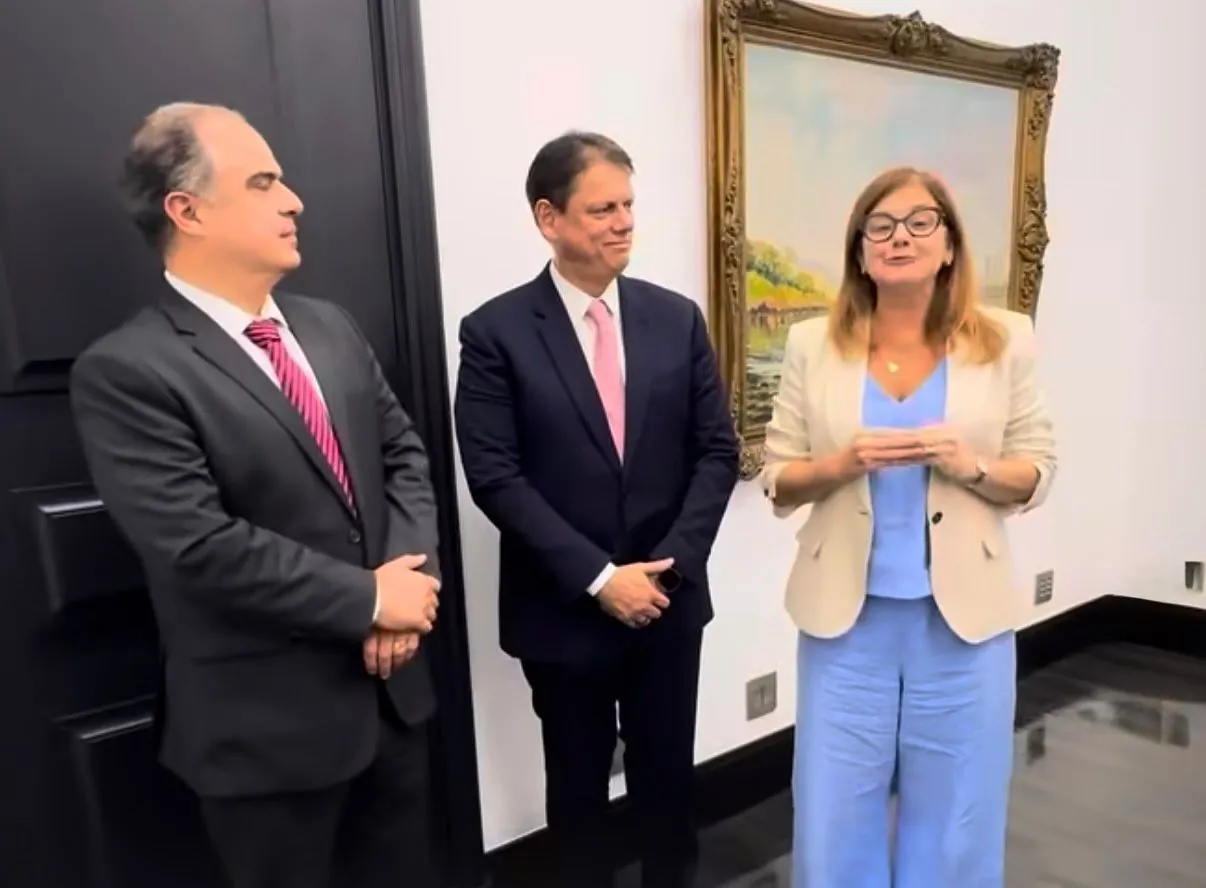 Mara e Tarcísio anunciam inauguração da Maternidade para 9 de maio