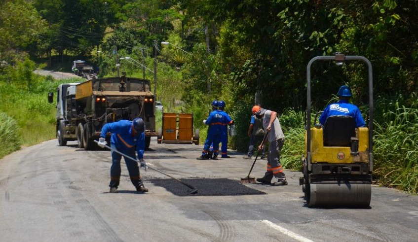 Estrada do Pavan, em Mogi, é interditada para serviços de tapa-buraco