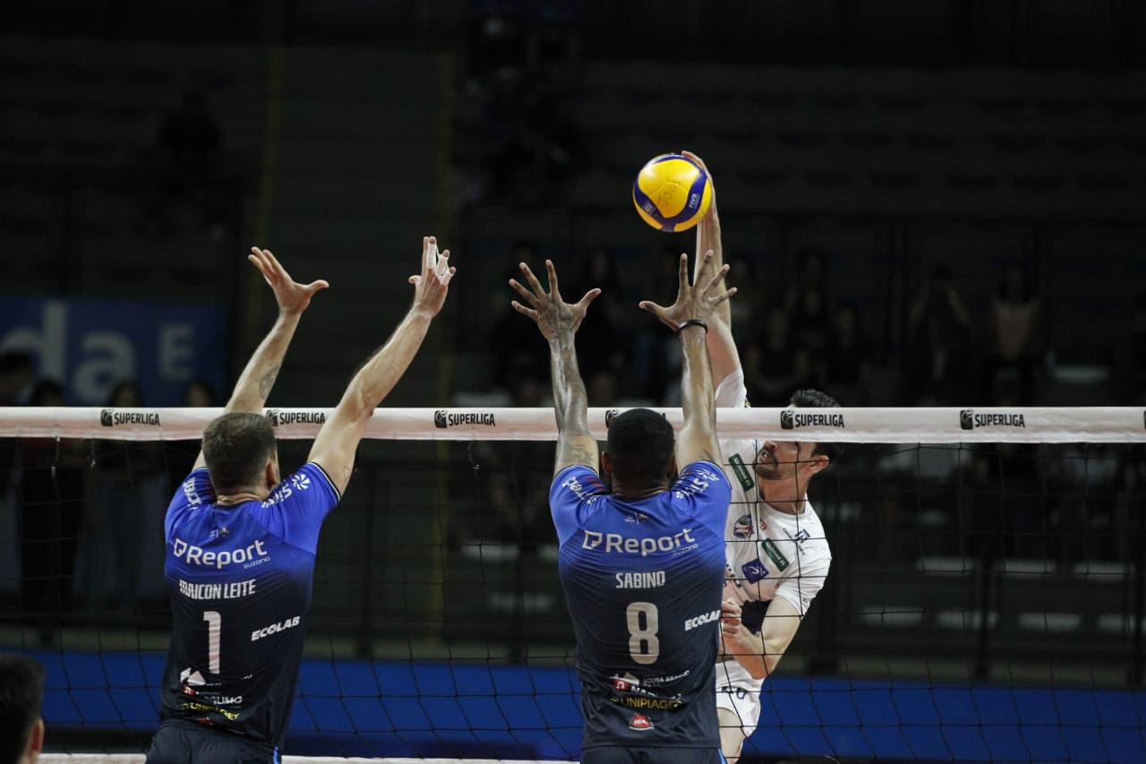 Suzano Vôlei enfrenta o Saneago Goiás por vaga antecipada nos playoffs