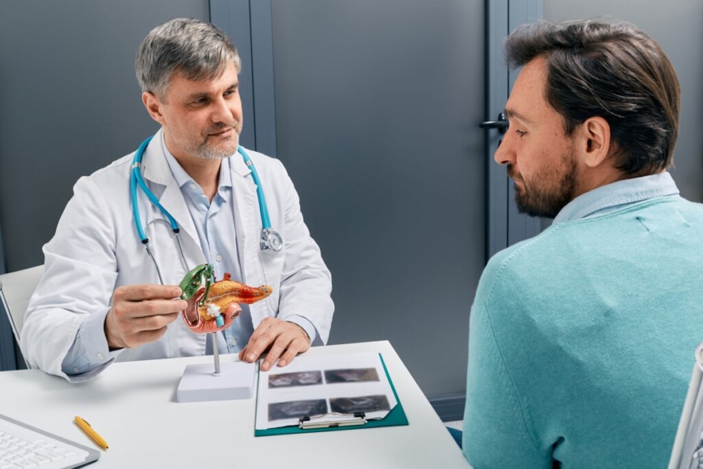 Pedra na vesícula: conheça os sintomas da doença