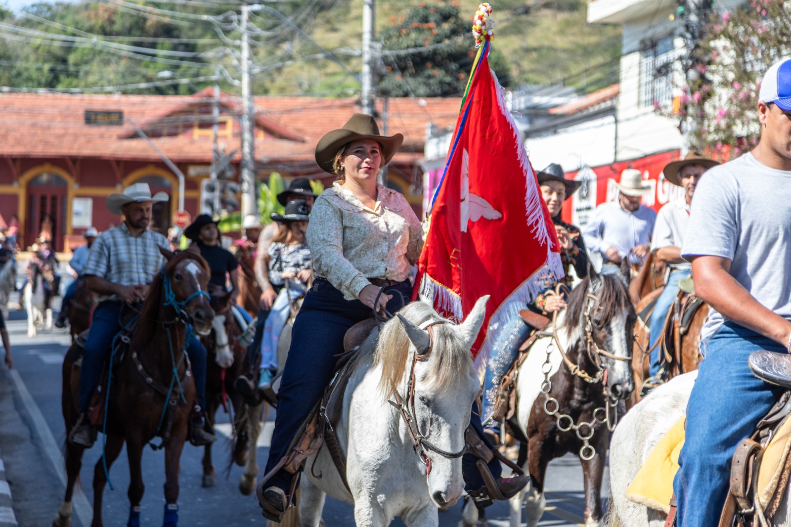 Festa do Divino de Guararema começa nesta sexta-feira; confira a programação
