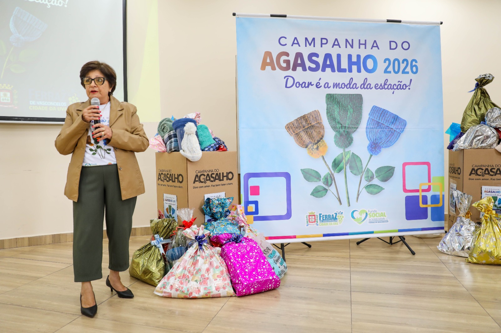 Com o tema 'Doar é a moda da estação', Ferraz de Vasconcelos lança Campanha do Agasalho