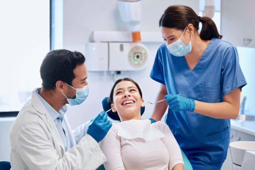 Dente do siso: entenda por que ele existe e quando a extração é necessária