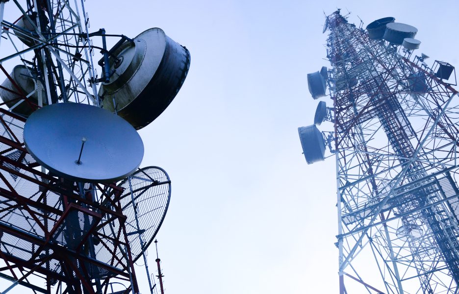 Empresa de telecomunicações abre 13 vagas de emprego para setores operacionais no Alto Tietê