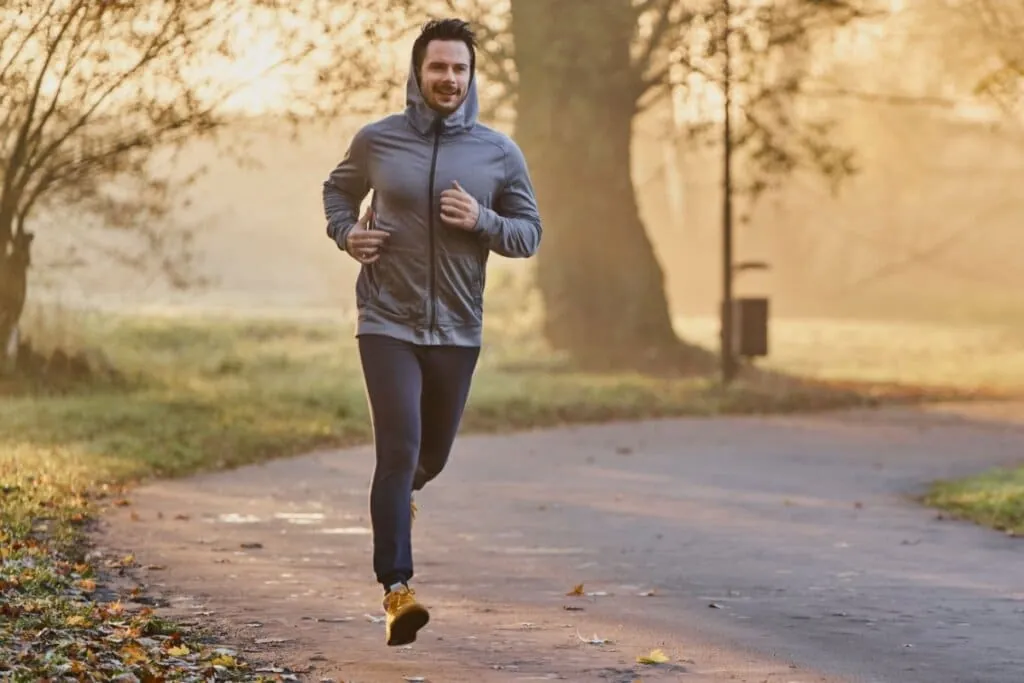 5 hábitos que podem enfraquecer a imunidade e favorecer a gripe no inverno