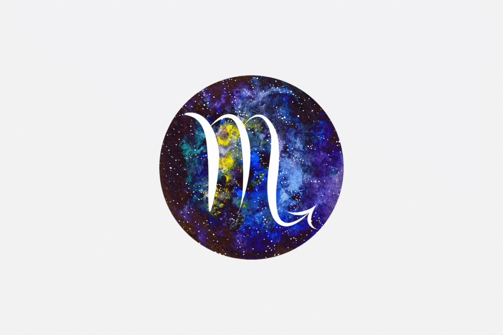 Ilustração do signo de Escorpião, em fundo cinza-claro, contendo um disco com textura de galáxia estrelada em tons de azul e amarelo, com símbolo formado por uma letra M estilizada terminada em seta, em traço branco.