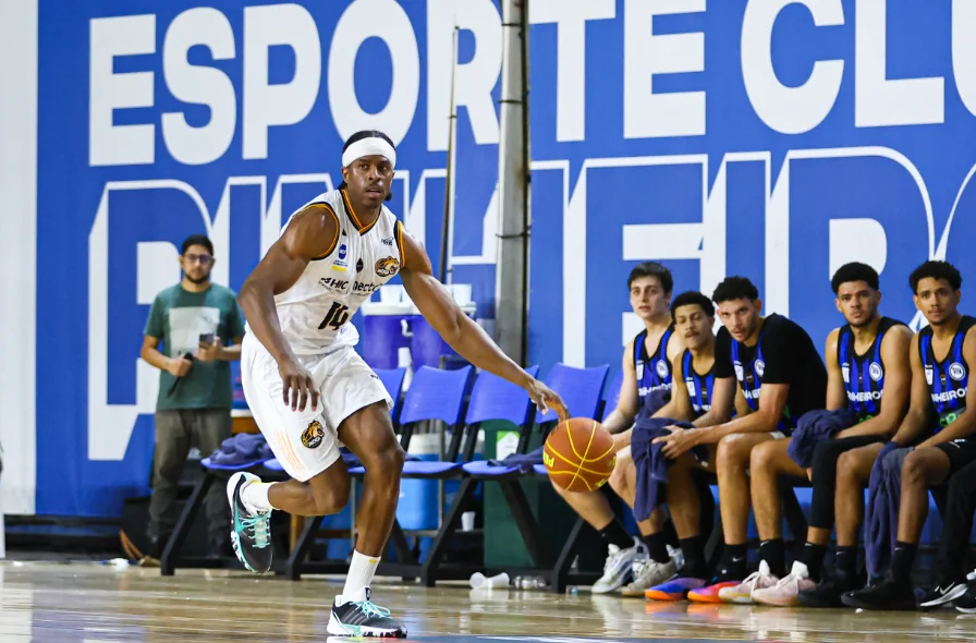 Mogi Basquete vence Pinheiros em estreia na temporada 2026/27