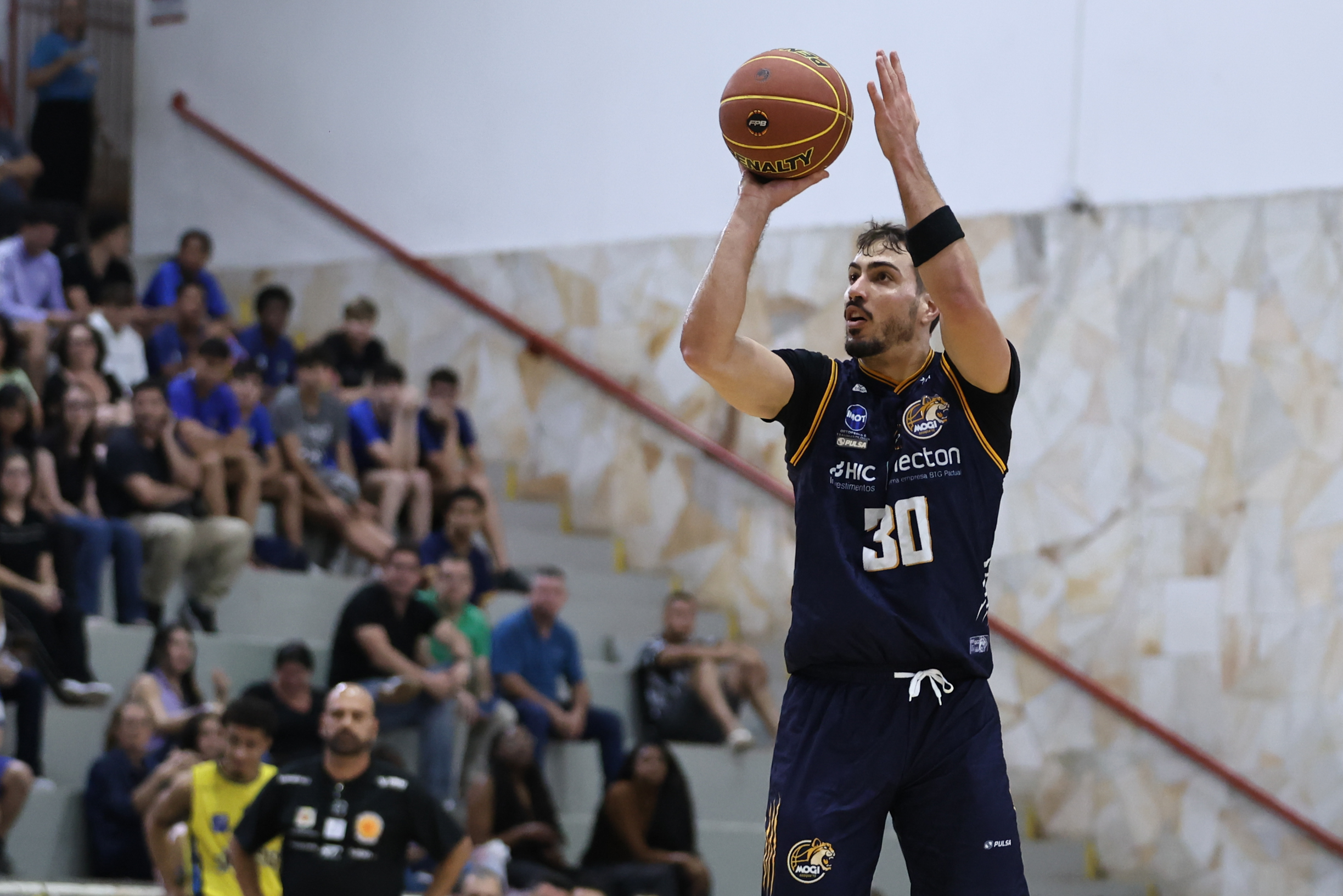 Mogi Basquete vence o São José, abre 1 a 0 nas quartas e fica a uma vitória da semifinal do Paulista