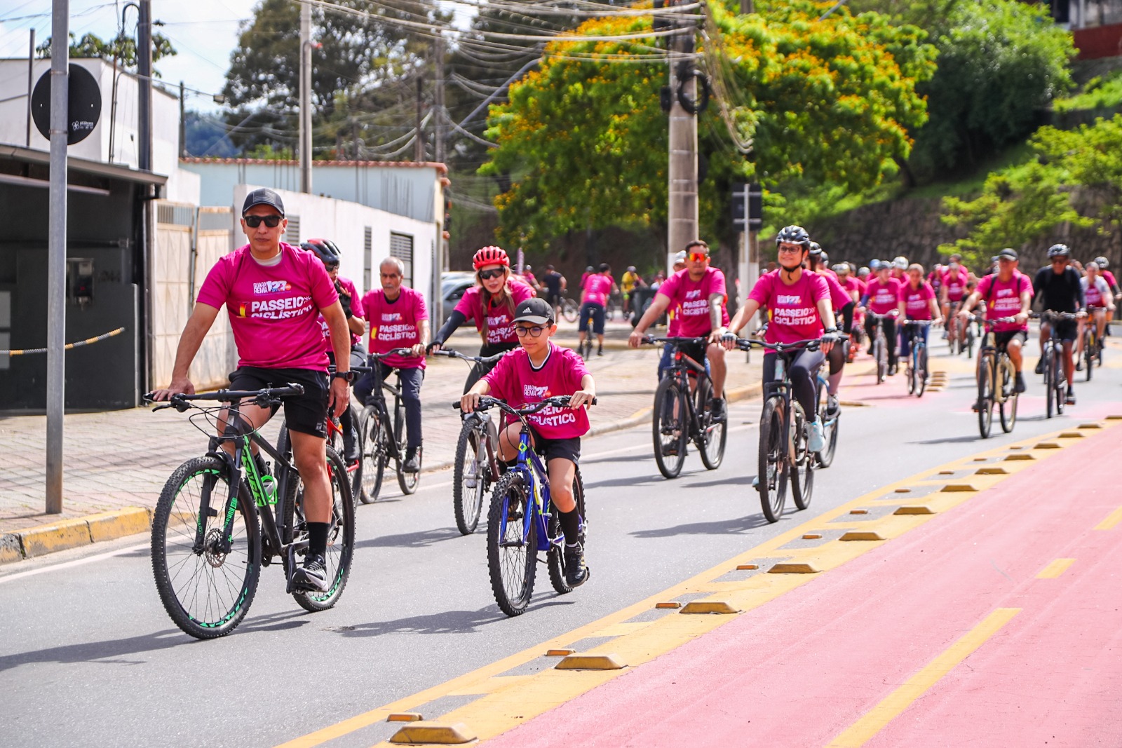 Guararema celebra 127 anos com passeio ciclístico e inauguração de monumento