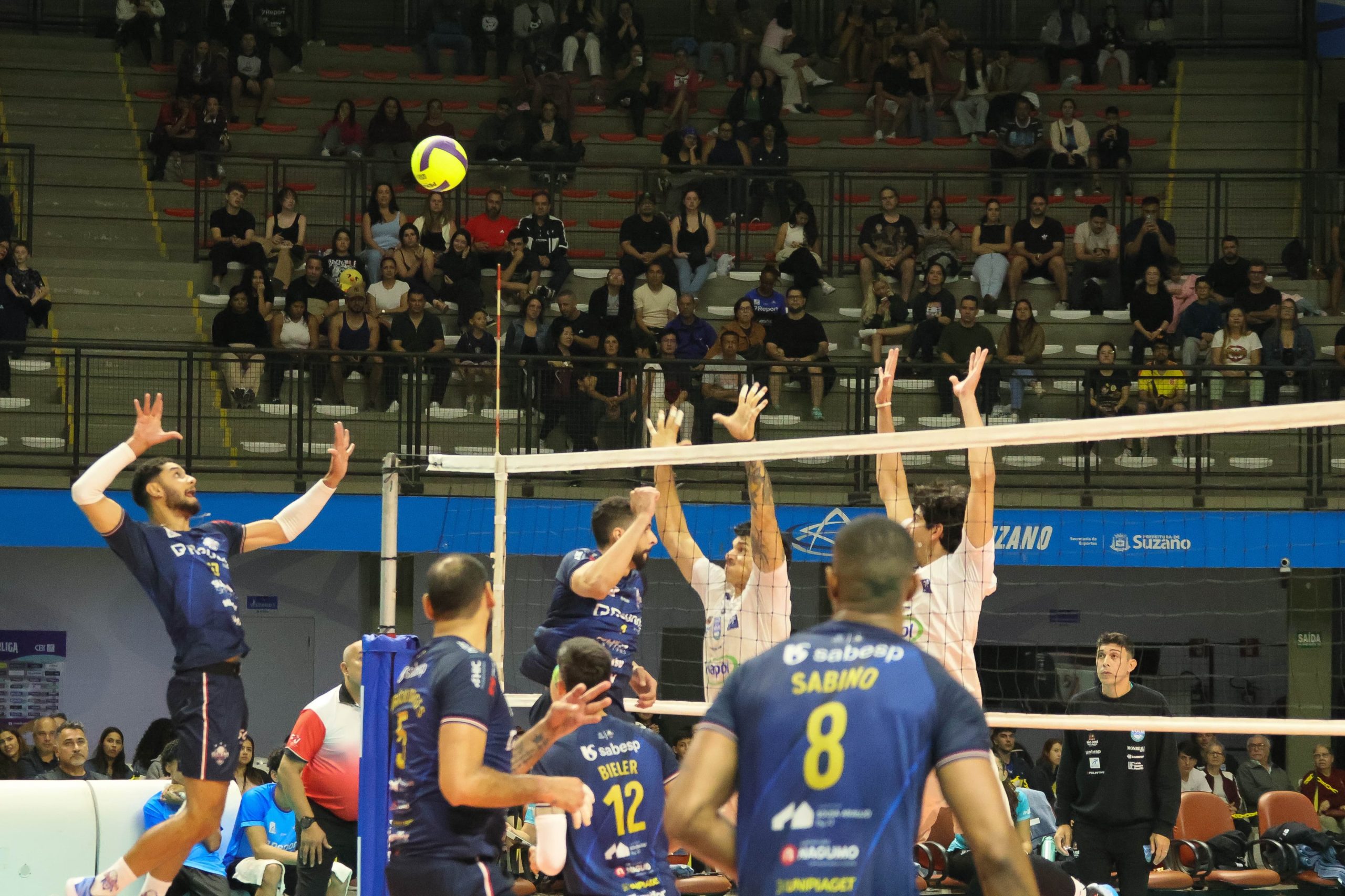 Suzano Vôlei enfrenta o Itaquá nesta quinta-feira pela penúltima rodada do Paulista