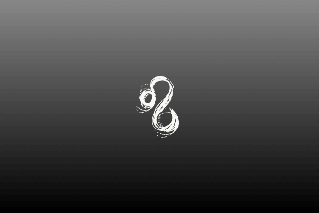 Ilustração linear branca do signo de Leão sobre fundo em degradê, do cinza na parte superior ao preto na parte inferior. O símbolo apresenta uma linha sinuosa, com uma pequena volta arredondada na parte superior esquerda, um traço alongado que desce pelo centro e uma curva que termina em um laço circular na parte inferior direita. O desenho tem contornos irregulares, com marcas que lembram pinceladas.